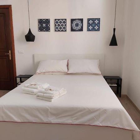 Isabella D'Aragona Guest House バルレッタ エクステリア 写真