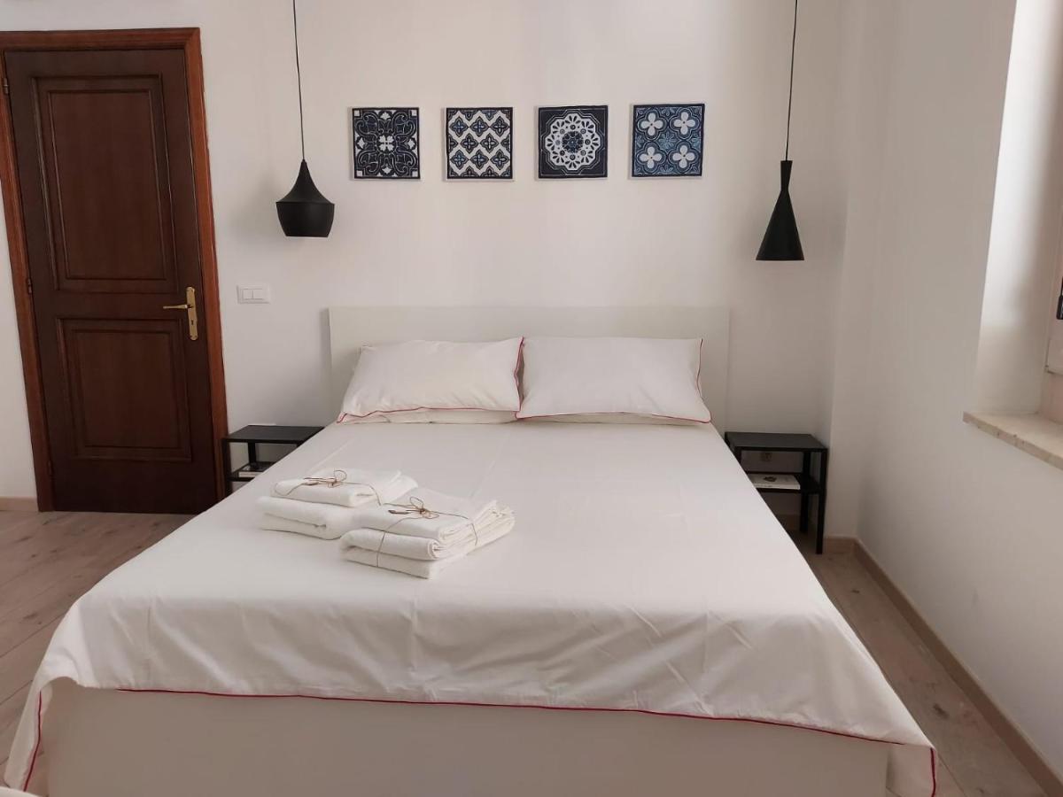 Isabella D'Aragona Guest House バルレッタ エクステリア 写真